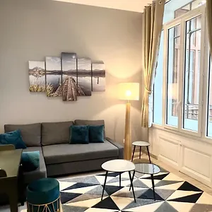 T2 Hyper Centre 3 Etoiles Rue Des Bains , Aix-les-Bains France