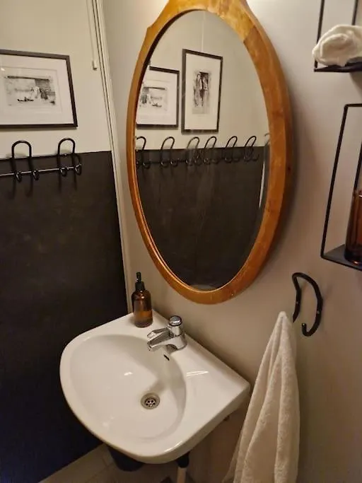 Cosy Ground Floor Apartment With Three Bedrooms Bergen