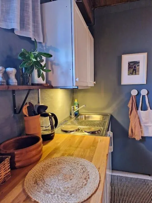 Cosy Ground Floor Apartment With Three Bedrooms Берген Норвегия