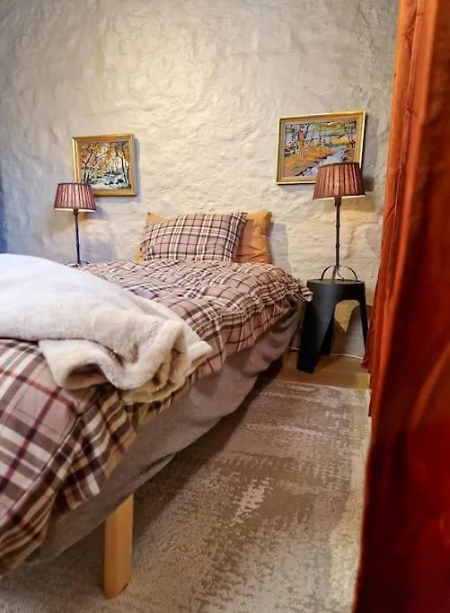 Cosy Ground Floor Apartment With Three Bedrooms Берген